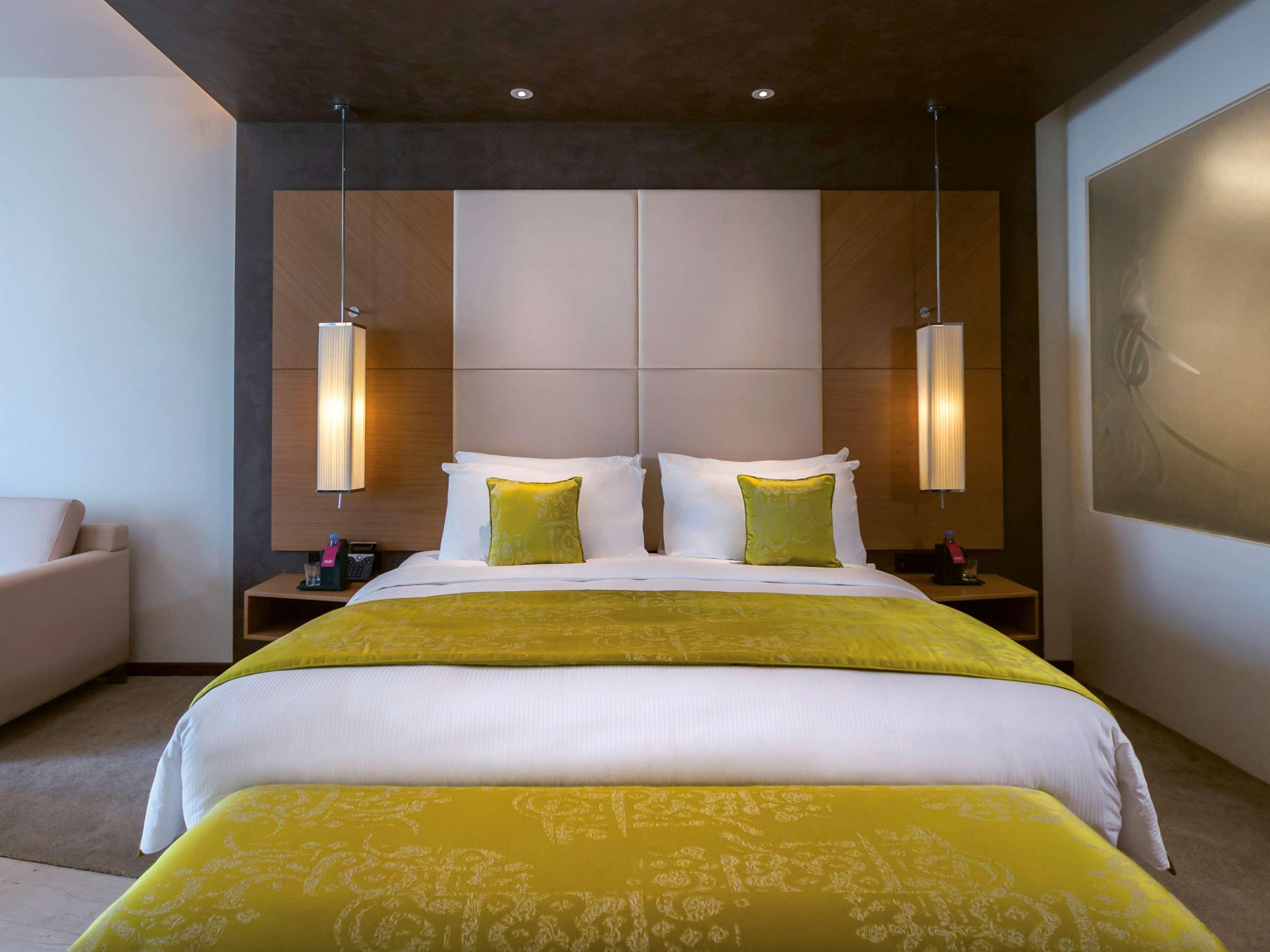Moevenpick Hotel Du Lac Тунис Екстериор снимка A bedroom at the hotel