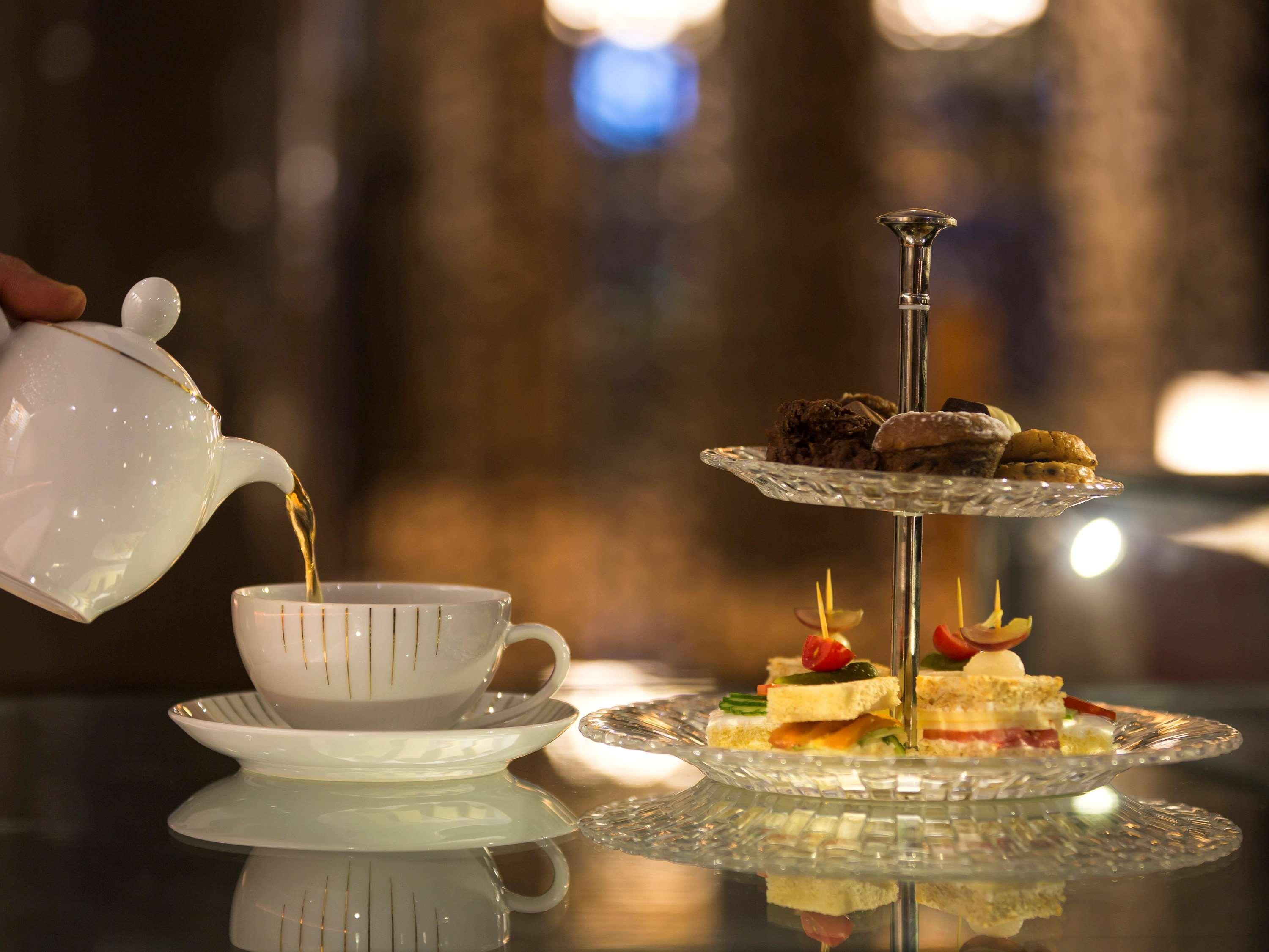 Moevenpick Hotel Du Lac Тунис Екстериор снимка Afternoon tea